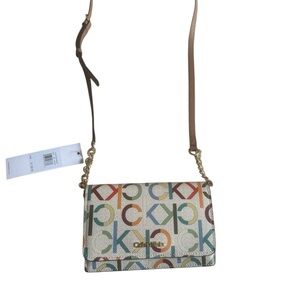 NWT Calvin Klein Monogram Crossbody Wallet Wristlet ✨